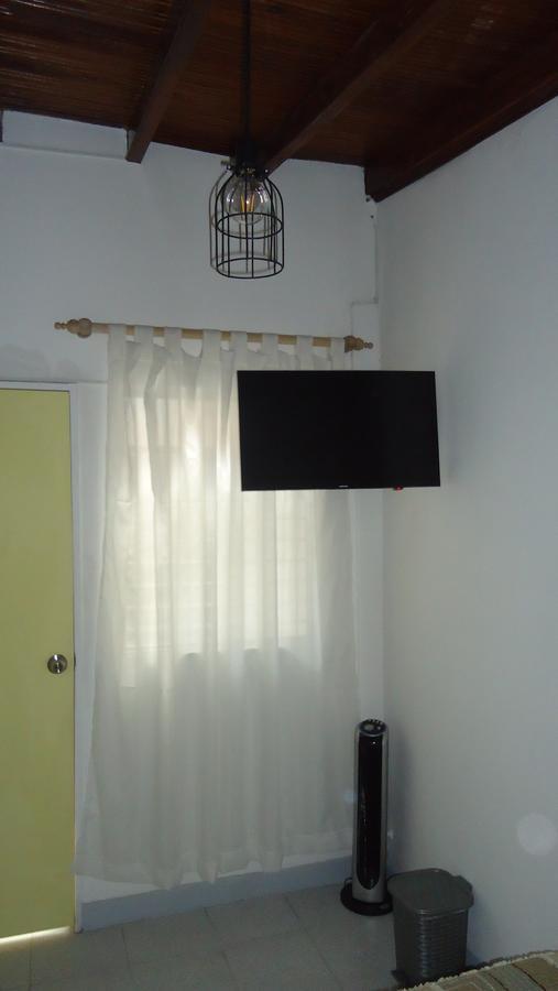 Iris Hostel Medellin Bagian luar foto